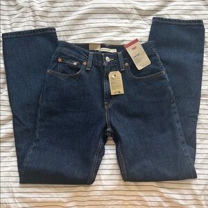 NWT Levi's Low Pro Straight Dark Wash